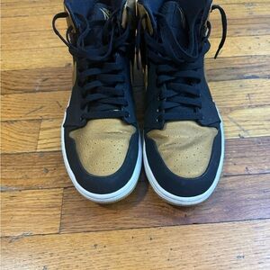 Retro Jordan 1 Mid (Melo PE) Black/Metallic Gold Men's Sneakers- No Box